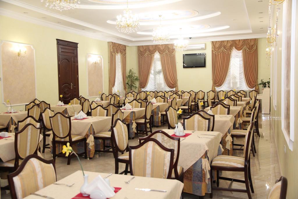 Kleopatra Vip Hotel Kamianets-Podilskyi Exterior photo